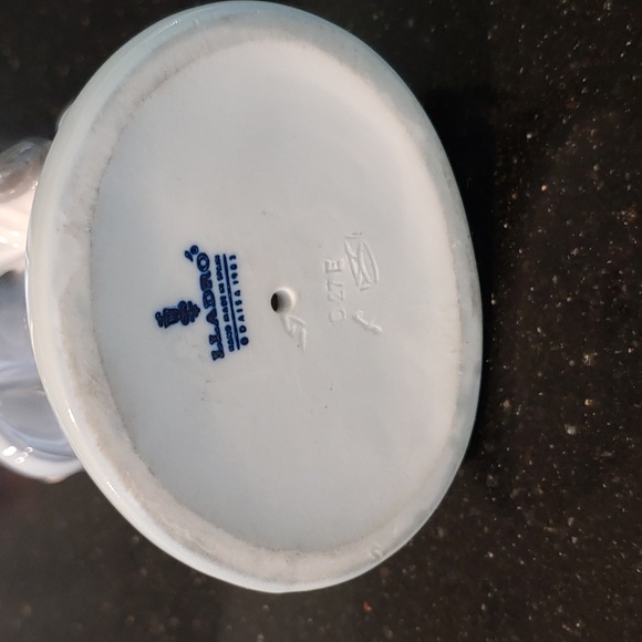 Lladro "Winter" figurine - Picture 6 of 6